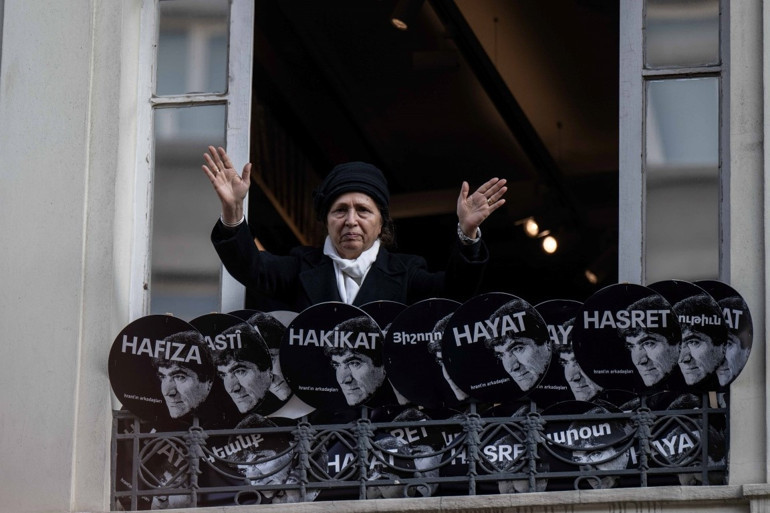 Hrant Dink, Agos Gazetesi önünde anıldı