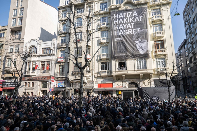 Hrant Dink, Agos Gazetesi önünde anıldı
