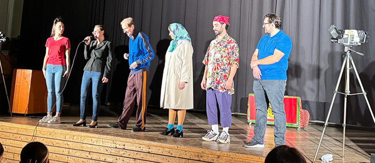 ‘Türk Usulü Yüksek Almanca’ sahnede