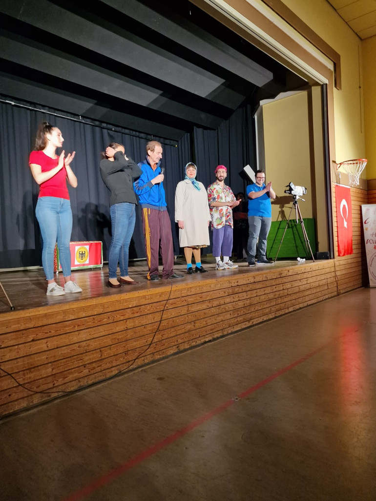 ‘Türk Usulü Yüksek Almanca’ sahnede