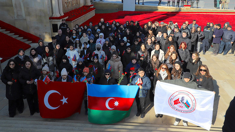 Azerbaycanda Kanlı Ocak şehitleri anıldı
