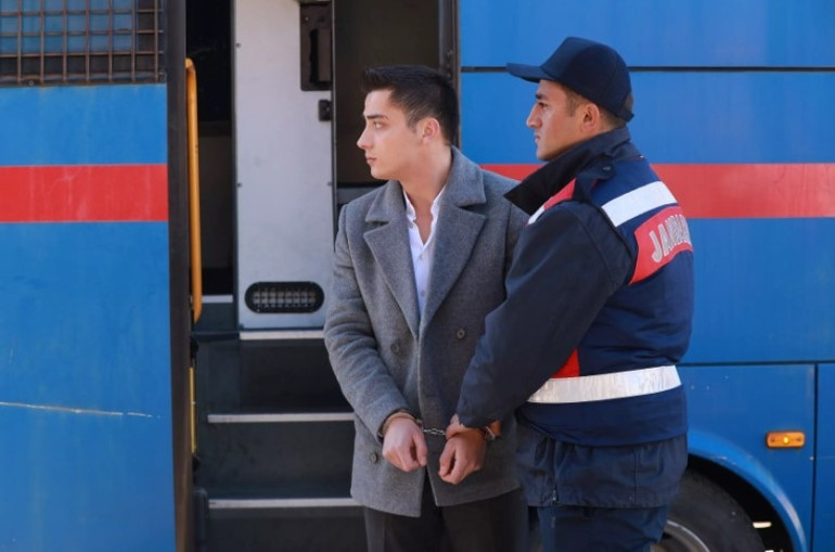 Uzak Şehirin 10. bölümünde neler oldu Kocasının vasiyetini öğrendi: Onunla evlen