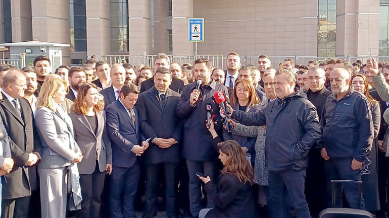 CHP’ye çifte soruşturma