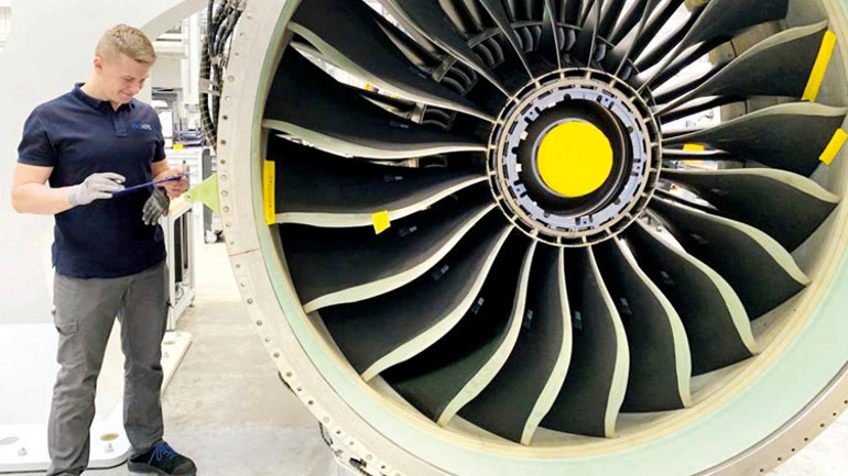 Boeing gaz kollarını açtı