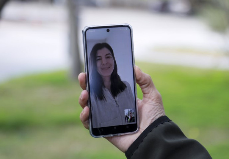 Türkiyenin ilk yüz nakli ona yapılmıştı... Donörün kızı ile duygulandıran görüşme: Babamın yüzü Uğurda yaşıyor