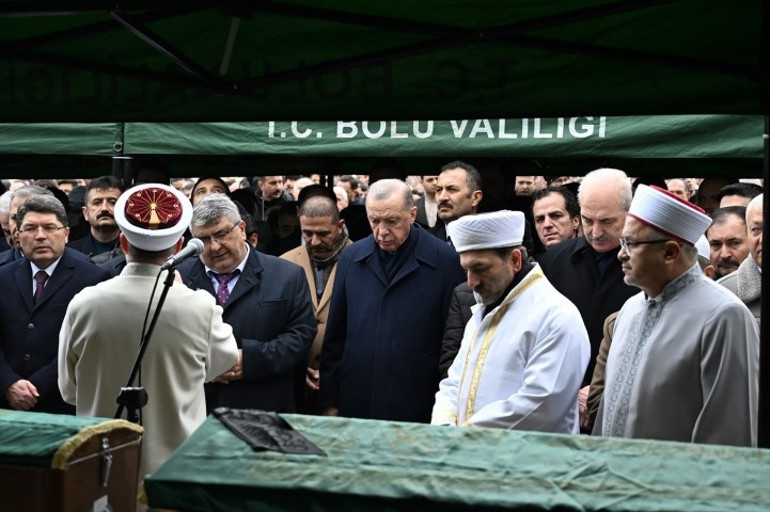 Cumhurbaşkanı Erdoğan Boluda Gültekin ailesinin cenazesine katıldı | Yüreğimiz yandı, ailecek dostluğumuz vardı