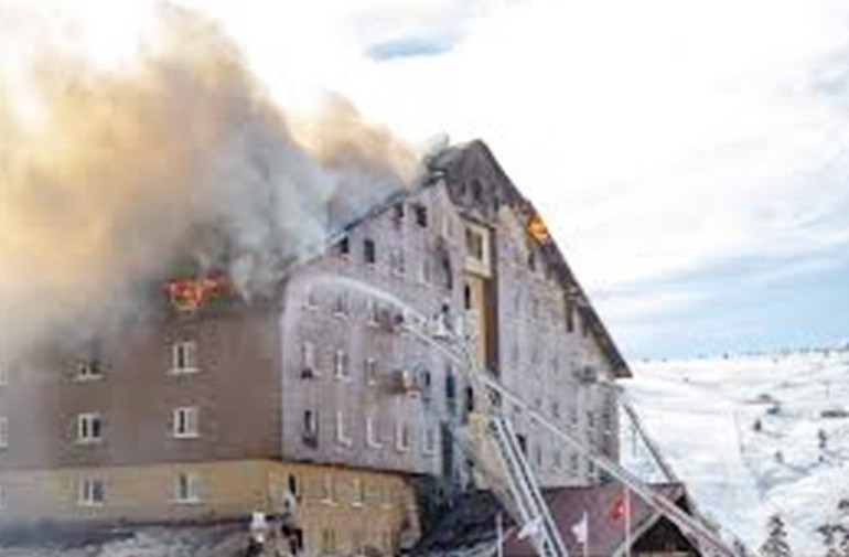 İnsan ne diyeceğini bilemiyor