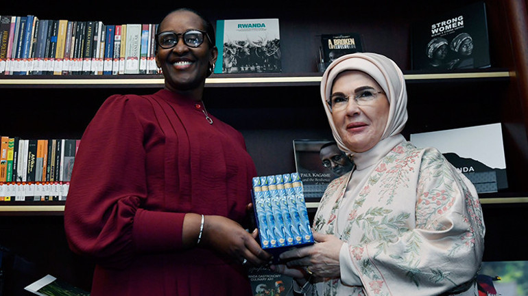 Emine Erdoğan, Ruanda Cumhurbaşkanının eşi Jeannette Kagame ile bir araya geldi