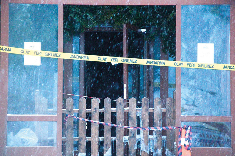 Tepeden tırnağa yanlışlar oteli