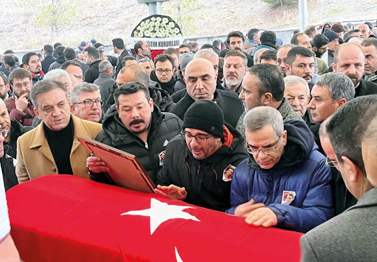 Şevval hayata tutunamadı... Babası ‘atlama kızım’ demiş...