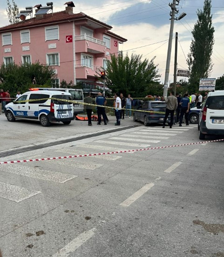 Otomobil satışı sonrasında kan donduran cinayet: 30 bin lira için baba ile oğlunu öldürdü