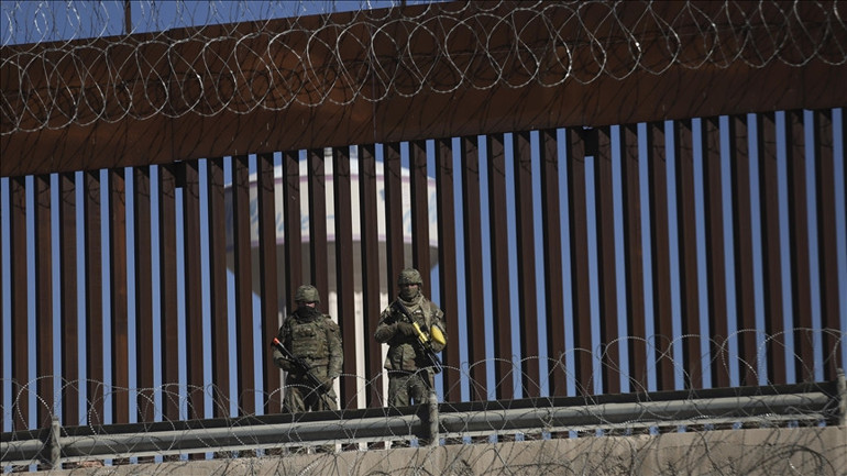 Trumpın sınır dışı operasyonu başladı: Yüzlerce göçmen gözaltına alındı Meksika alarmda, ABD: Binlerce asker daha gönderebiliriz