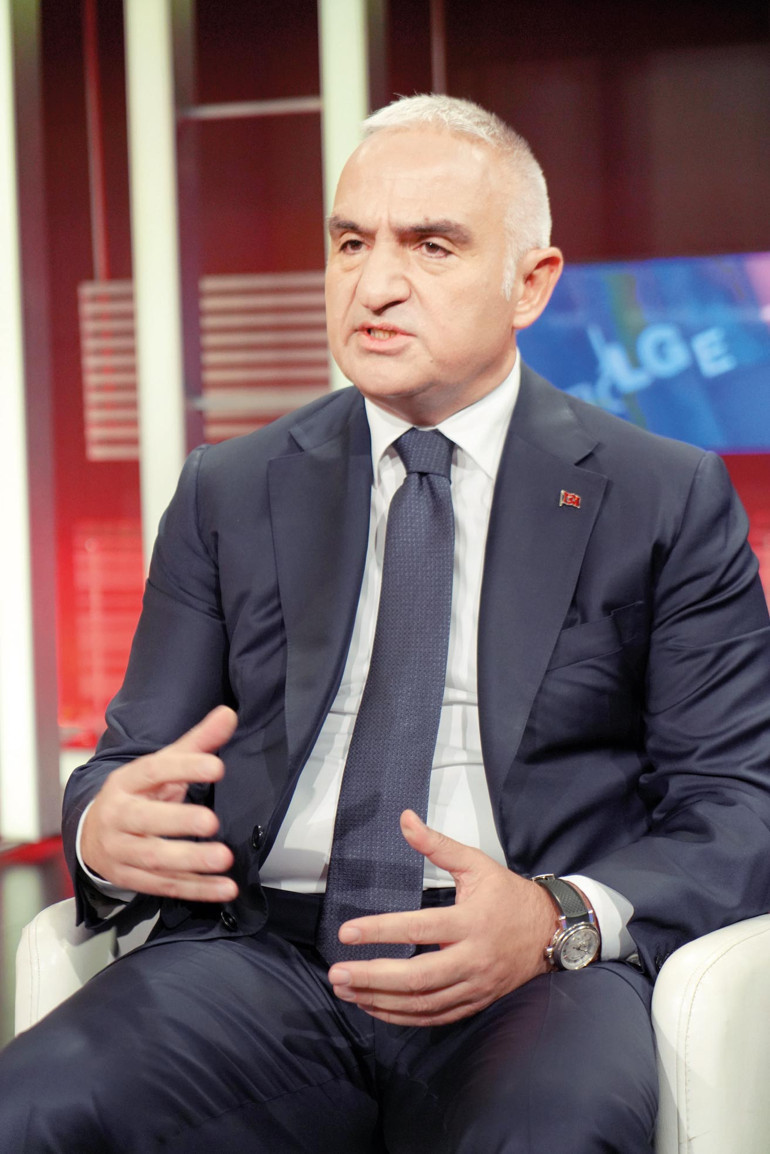 Turizm Bakanı Mehmet Nuri Ersoy, Ahmet Hakan’ın sorularını yanıtladı: İtfaiye uyarsaydı o otel kapatılırdı