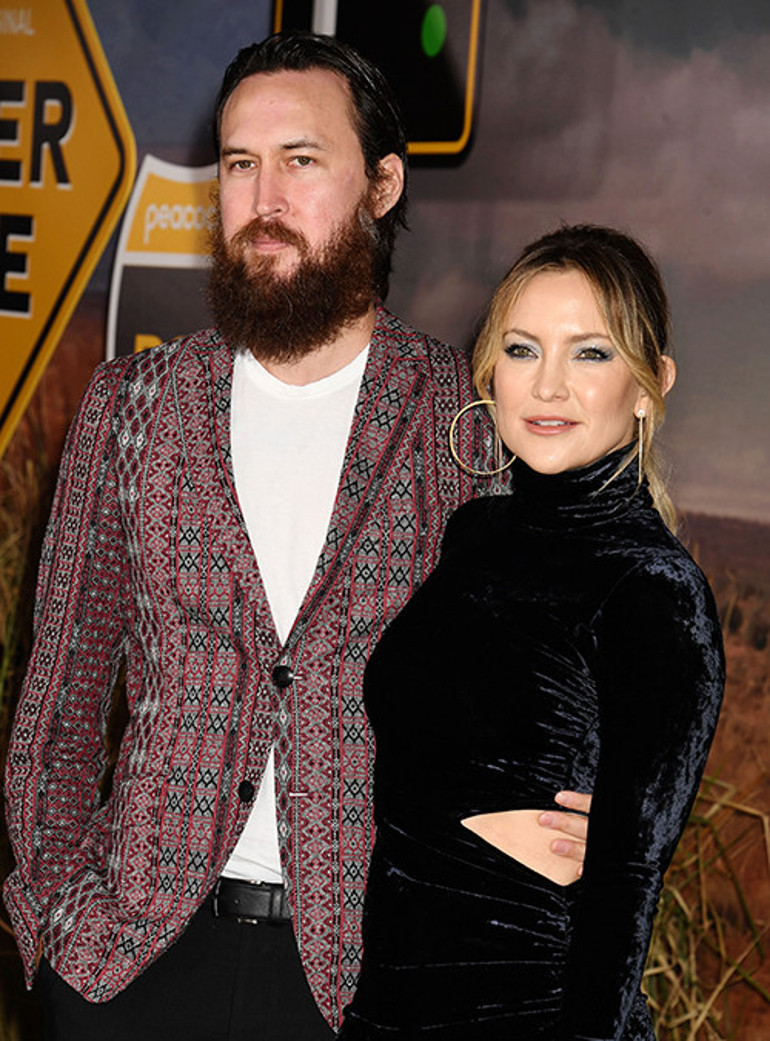 Üç sevgiliden üç çocuk doğurmuştu... Küçük kızı artık arkadaşı gibi