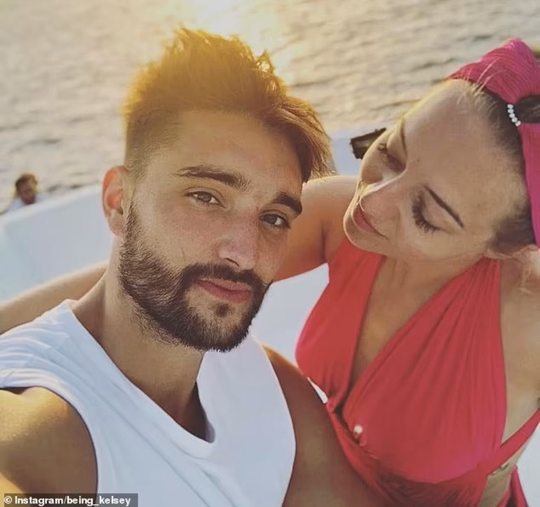 Ünlü şarkıcı kanserden ölünce bir başına kalmıştı… Aşk onu yeniden buldu: Üçüncü kez anne olacak