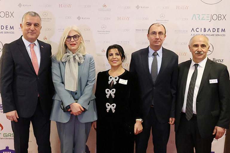 TDU’dan yeni yıl resepsiyonu