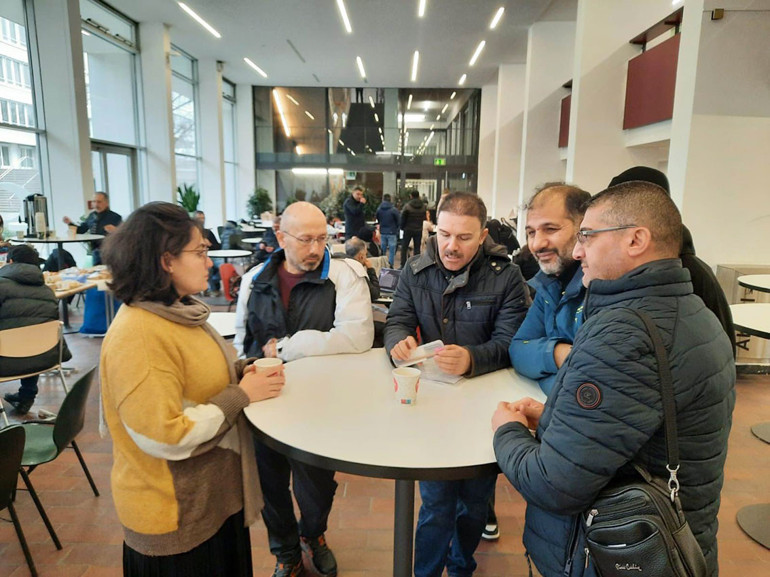 Münih’te açıköğretim orta ve lise sınavlarına yoğun ilgi