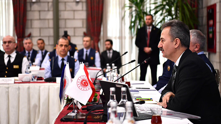 Savunma Sanayii Başkanı Görgün, KAANın değerlendirme toplantısına katıldı