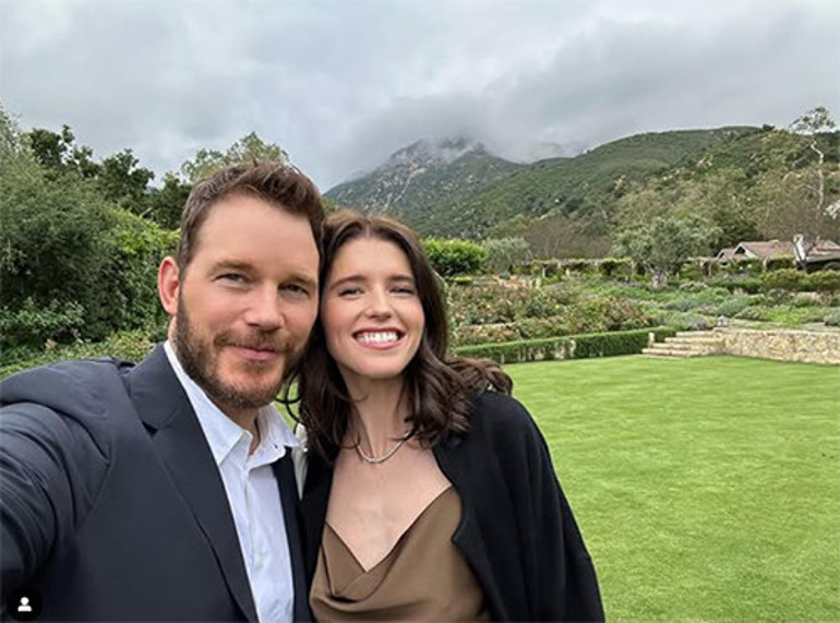 Beş yıllık evlilikte üçüncü bebek İki kızın üstüne bir de erkek geldi... İşte ünlü oyuncunun yeni torunu