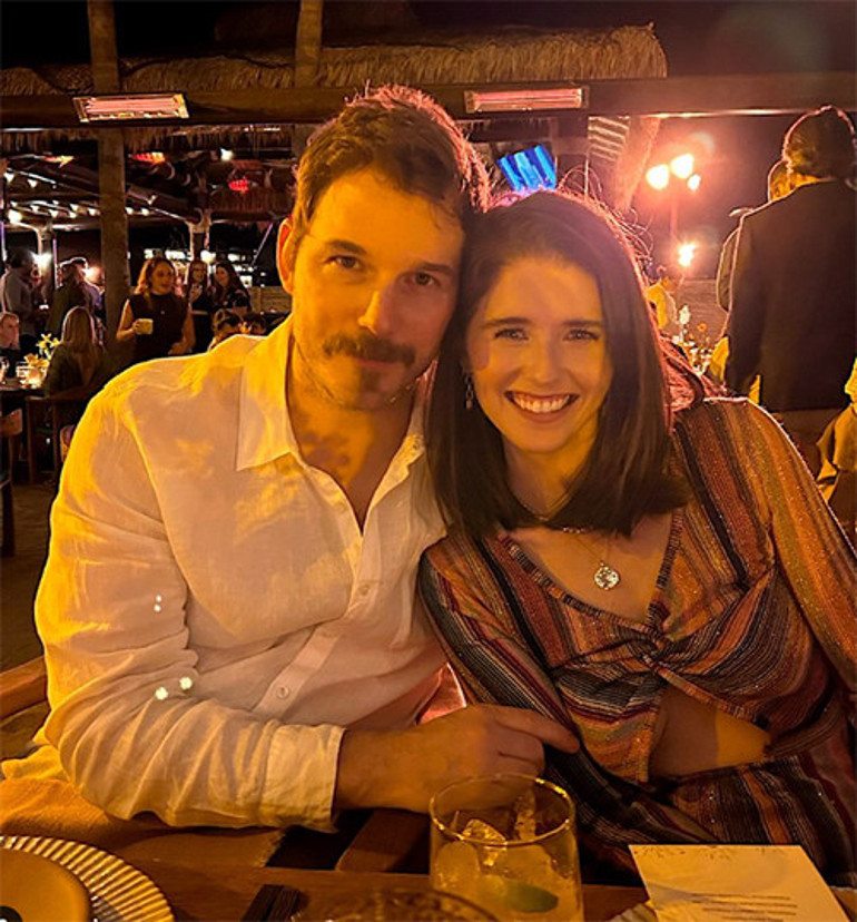 Beş yıllık evlilikte üçüncü bebek İki kızın üstüne bir de erkek geldi... İşte ünlü oyuncunun yeni torunu