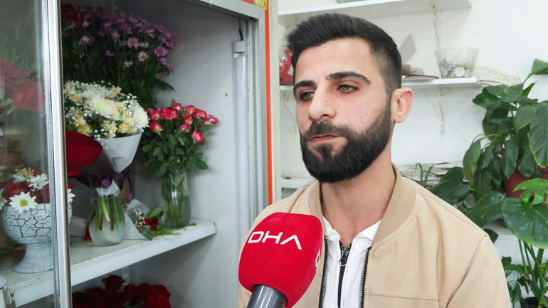 Akılalmaz dolandırıcılık İş insanıyım dedi, ünlülerin adına 312 bin liralık çelenk siparişi verdi