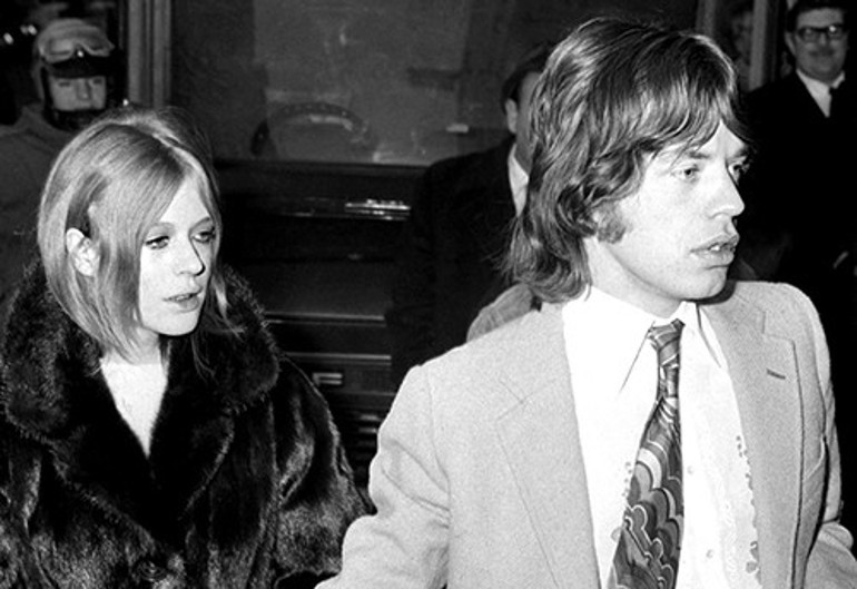 Sanat dünyasından acı haber: Şarkıcı ve oyuncu Marianne Faithfull hayata veda etti