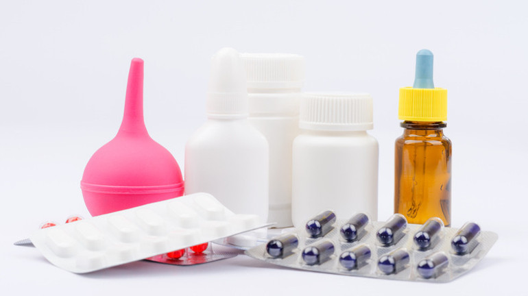 Şuruplar, ilaçlar, vitaminler arasında gözden kaçıyor Burun yıkama solüsyonları semptomlarının süresini kısaltıyor, viral yükü azaltıyor