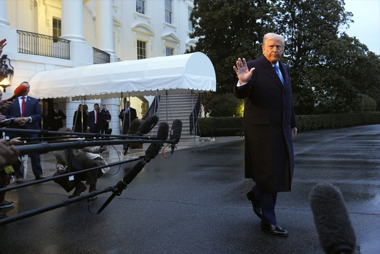 Trump dediğini yaptı: Ticaret savaşı resmen başladı.... Kanada ve Meksikadan misilleme kararı B planı devreye giriyor