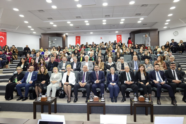 İŞKAD’ın paneli, Türk iş dünyasını Adana’da bir araya getirdi