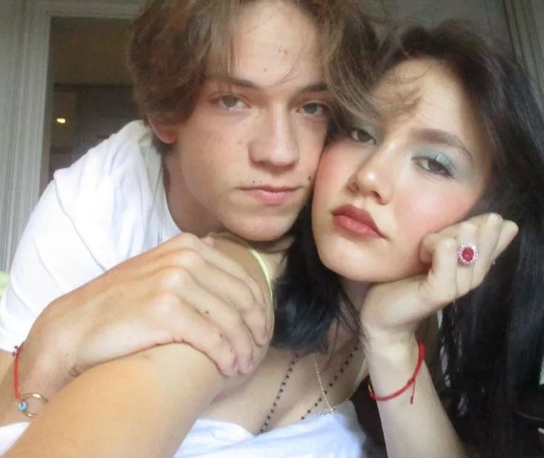 Davul bile dengi dengine sözü gerçek oldu… Ünlü çocukları aşkı birbirlerinde arıyor