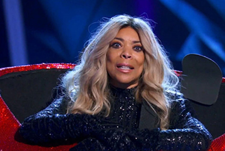 Ünlü sunucu pencerede çok gözyaşı döktü... Sonunda insafa gelip izin verdiler: Bırakın babacığıma gideyim