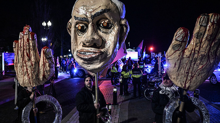 Son dakika haberi... Netanyahu ile görüşen Trump: Filistinliler Gazzeden çıkmalı