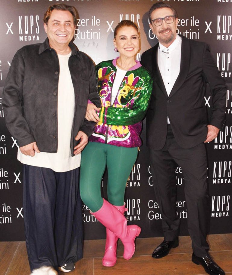 1.5 aydır birlikteler.... Sürpriz aşk