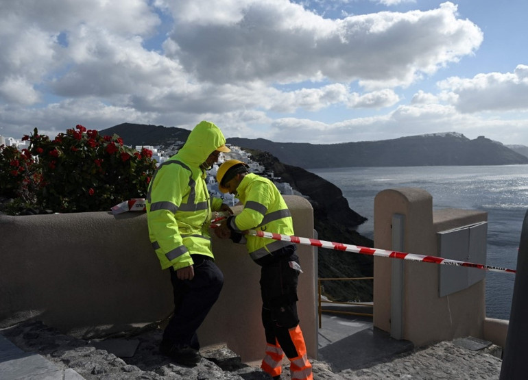 SON DAKİKA... Ege Denizinde deprem fırtınası: Peş peşe 8 deprem Yunanistan alarmda: Son dönemdeki en büyük sarsıntı