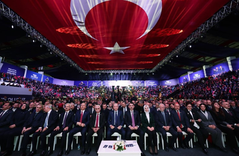 6 Şubat depremleri anma programı | Cumhurbaşkanı Erdoğan: Deprem bölgesini ayağa kaldırıyoruz