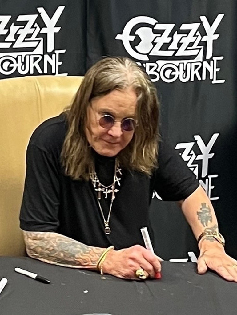 Sahneye çıktığında yerinde duramazdı... Şimdi bakıma muhtaç hale geldi... Ünlü şarkıcı artık son vedaya hazır