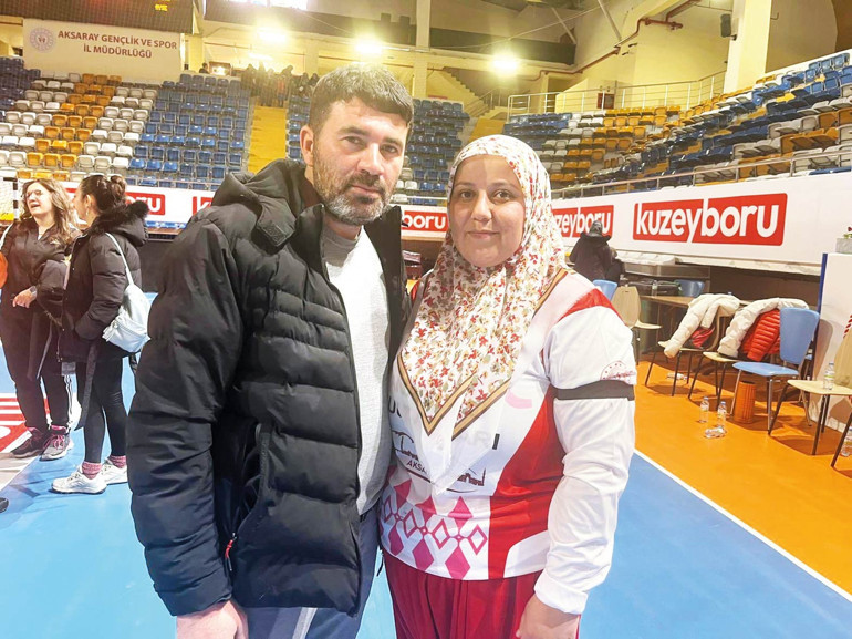 ‘Şalvarlı Sultanlar’ parkeye çıktı