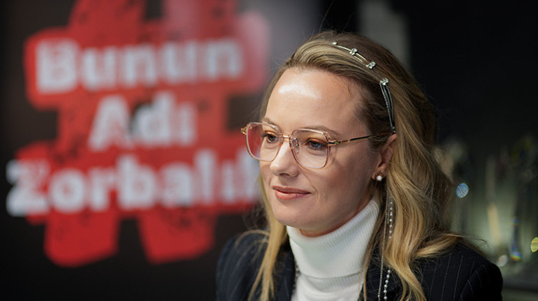‘Almanya’da Türk, burada Alman olduğumu hatırlattılar’