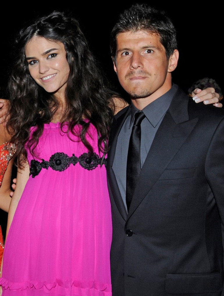 Emre Belözoğlu: Başka biriyle nişanlıyken rüyamda eşimi gördüm