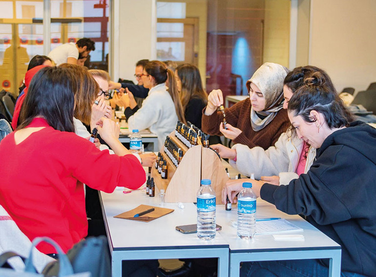 Mis kokulu tarih dersi