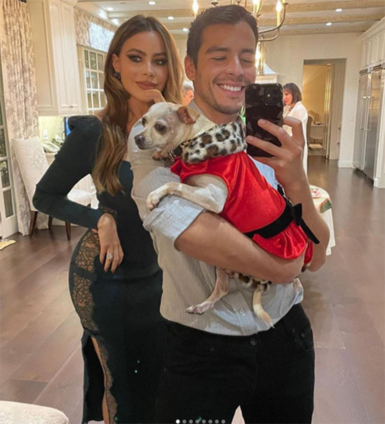 Hangi erkekle yan yana görülse herkes sevgilisi sanıyor... Ama onun tek hayali artık torun sevmek