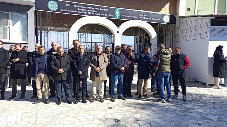 Deve güreşi izlerken hayatını kaybetmişti: CHPli meclis üyesi toprağa verildi