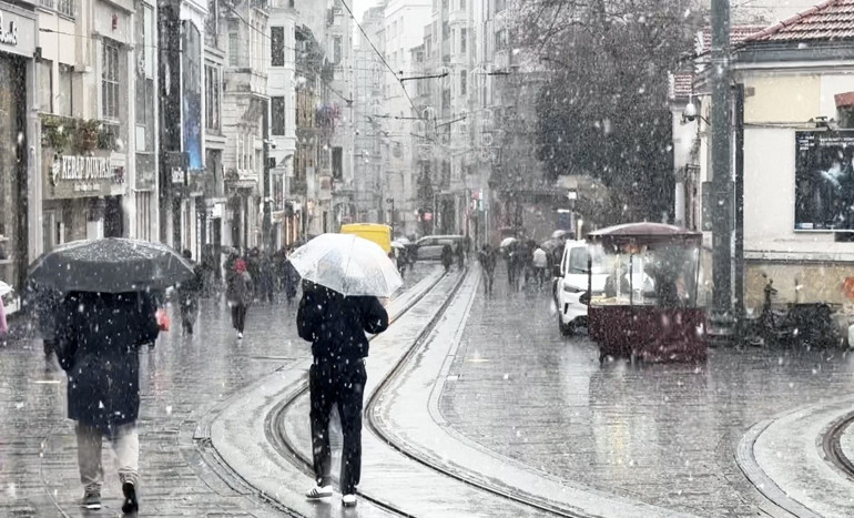SON DAKİKA... İstanbul Valiliği duyurdu İstanbulda okullar tatil