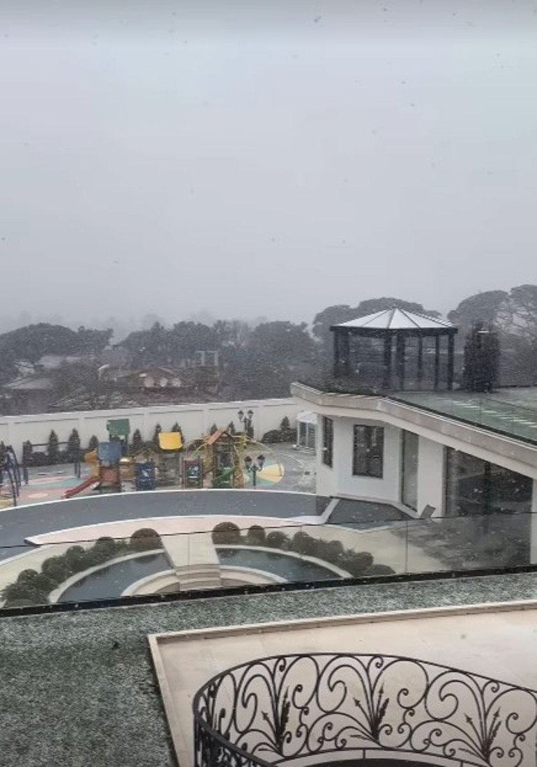 Ünlü sunucu lüks evinden paylaştı: Sabah bu manzaraya uyandık