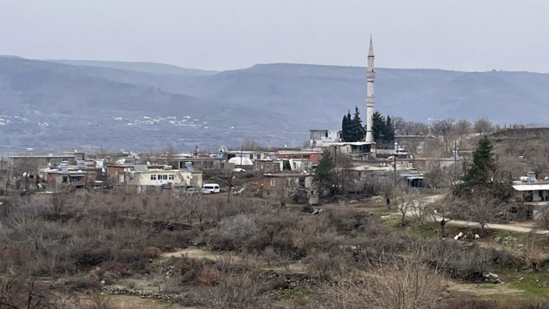3 kişiyi ısıran köpek kuduz çıktı; mahalle karantinaya alındı