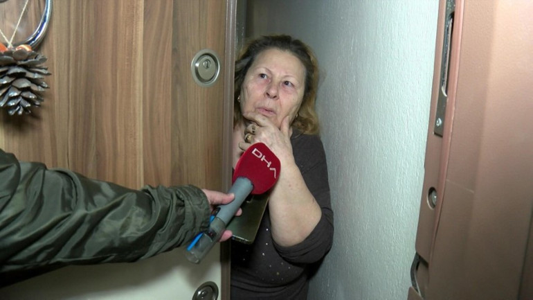 3 yıldır kayıptı ve evinden kötü kokular geliyordu... İçeri giren polisler tüyler ürperten manzara ile karşılaştı