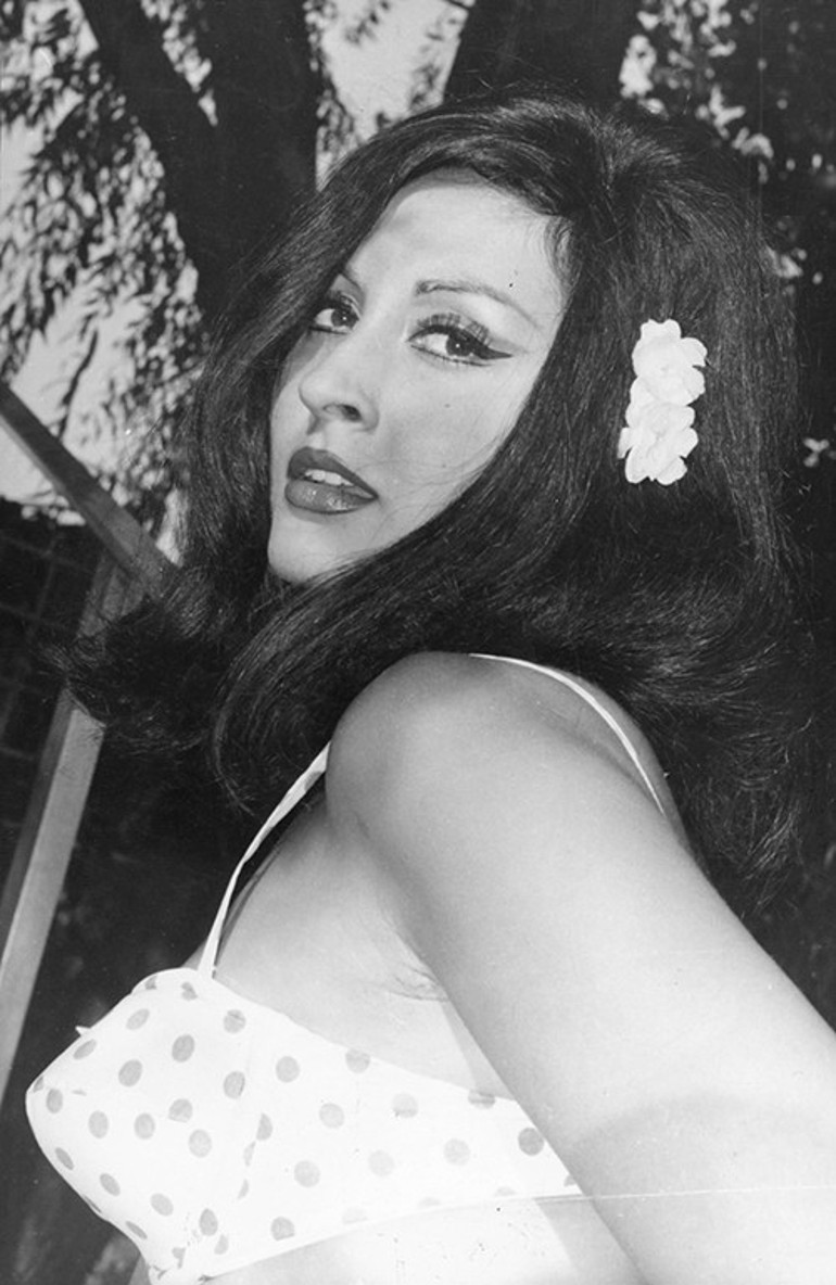 Yıllar yılı Yeşilçamın esmer güzeliydi... Gerçekten seven bir yürek istemişti... Büyük aşkına kavuşamadan öldü