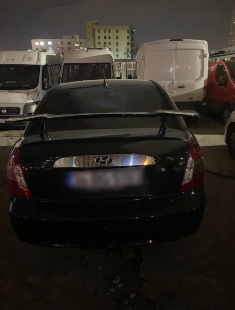 Aracında usulsüz çakar kullanan sosyal medya fenomeni Yakışıklı güvenlik cezadan kurtulamadı