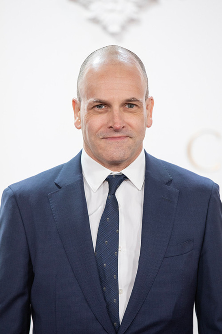 Üçüncü kocasından zor kurtuldu... Ama ilk kocasının kalbindeki yeri ayrı: Ondan akıl bile almış