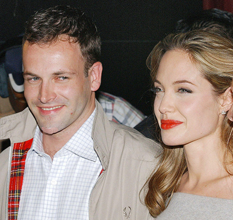 Üçüncü kocasından zor kurtuldu... Ama ilk kocasının kalbindeki yeri ayrı: Ondan akıl bile almış